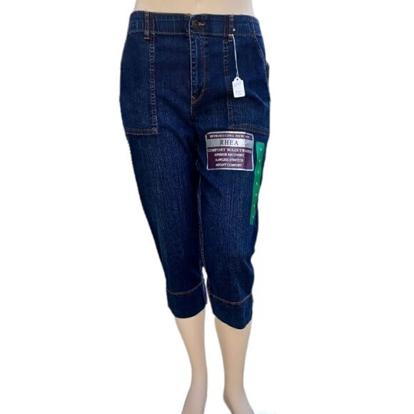 615148.......Gloria Vanderbilt  Crop Jeans Size 12, W34" 20"Inseam  11"Rise - Picture 2 of 6